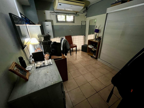 Local A La Calle C/ Vivienda De 2 Amb. - A Mts. Del Subte A Y Av. Rivadavia - 69m2