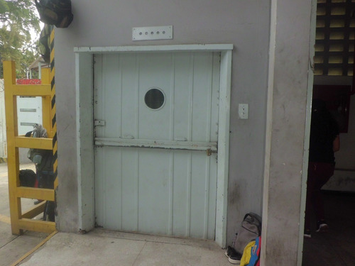 Imagen 5 de 13 de Se Vende Edificio Industrial 1217m2 La Trinidad 9215
