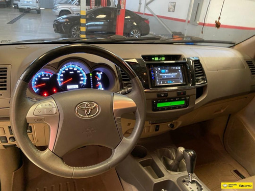 Toyota Fortuner .