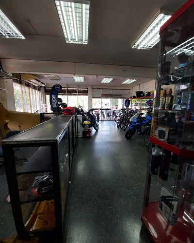 Imagen 10 de 12 de Edificio Comercial Av Ayacucho Maracay Con Constitucion Arag
