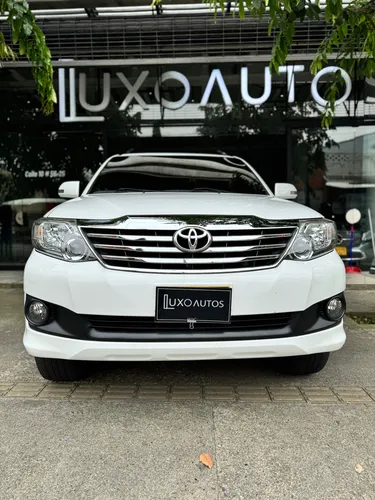 Toyota Fortuner 2.7 Sr5 4X2