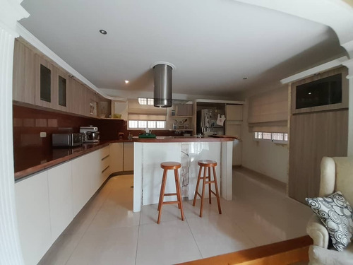 Imagen 1 de 21 de Townhouse En Venta - Juanico - Villas Bucare (3526)
