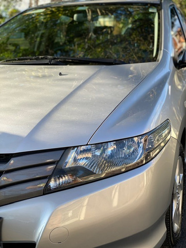 Imagen 2 de 14 de Honda City