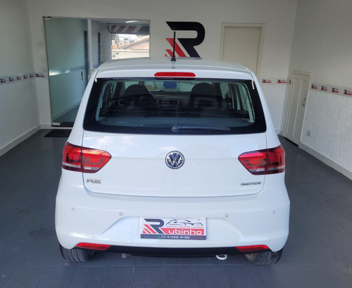 Volkswagen Fox 1.6 Connect Total Flex I-motion 5p