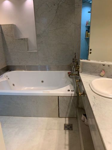 Departamento En Venta 3 Dormitorios Con Dependencia De Servicio