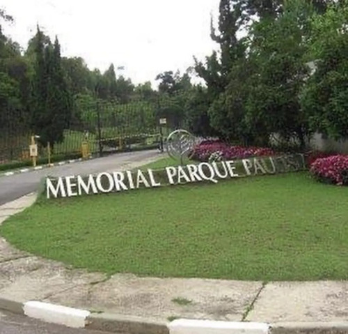 Jazigo Perpétuo Em Cemitério Particular - Embu Das Artes - São Paulo - Novo