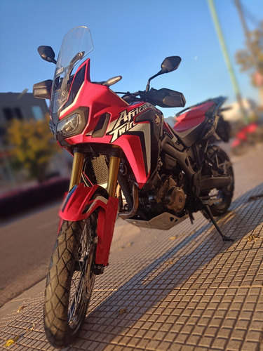 Honda Africa Twin At 1000 2017 Performance Bikes