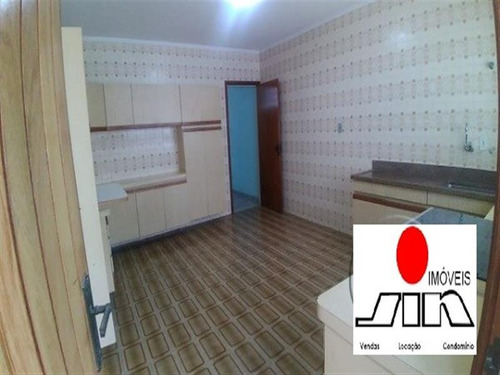 Ótimo Sobrado Com Quintal, 3 Dormitórios Sendo 1 Suíte, 3 Vagas De Garagem. - 14564