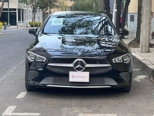Mercedes-Benz Clase CLA 1.6 200 Cgi Sport At