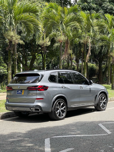 Bmw X5 Xdrive50e Híbrida Paquete M 3.0 Turbo 4x4 Automática