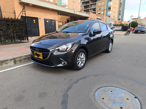 Mazda 2 Sedan 1.5 Touring At
