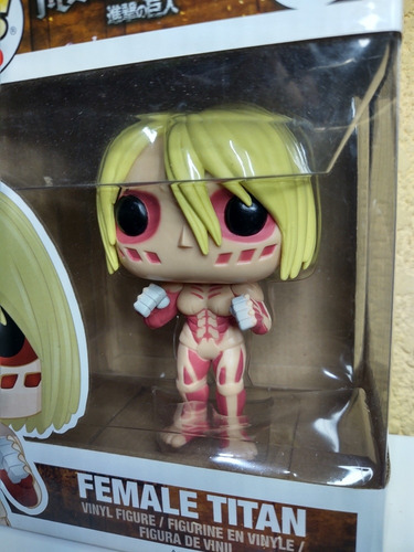 Funko Pop Female Titan 233 Atack On Titan Detalle En Caja (Usado)