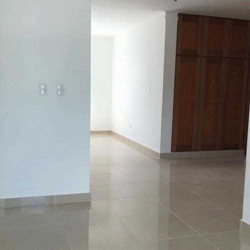 Hemoso Apartamento Próximo Al Homs
