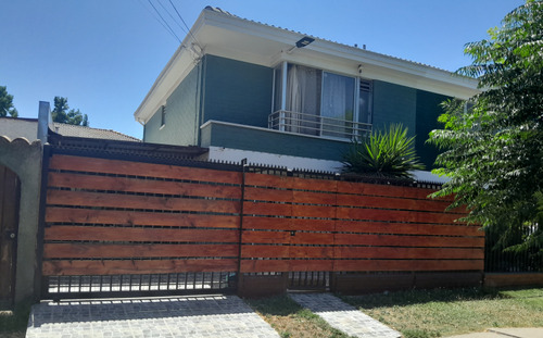 Casa En Venta De 4 Dorm. En San Bernardo