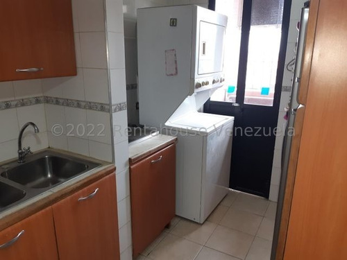 Imagen 14 de 30 de Apartamentos En Venta Este De Barquisimeto, Cod # 23-8881 Excelente Ubicación, Negociable! Mas Información Comunícate 412-1498654 Katty Vasquez Rentahouse. Moderno, Oportunidad, Conservado, Amplio !!