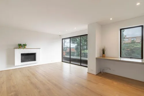 Apartamento En Arriendo En Los Rosales. Cod A23957