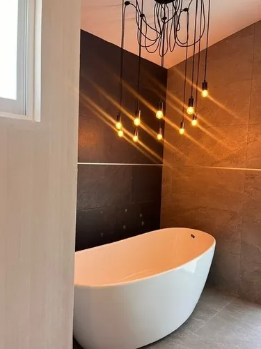 Casa En Venta En Real Del Bosque, Sótano, 4 Recámaras, 4.5 Baños, Equipada, Lujo