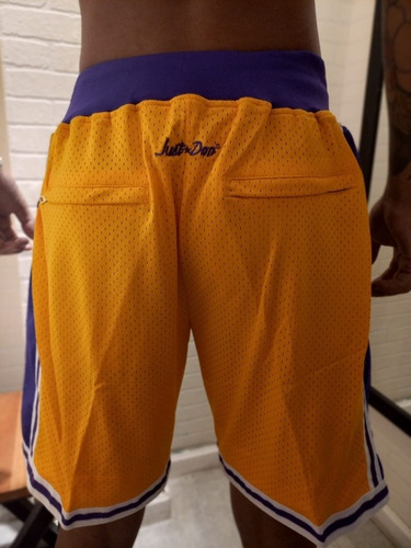 Imagen 3 de 3 de Shorts Básquet Lakers