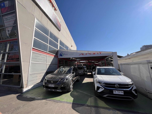 Gran Local Comercial En Las Condes Con Patente Automotriz.-