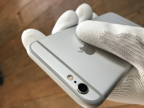 Usado - iPhone 6s 32gb Prateado + Brinde!