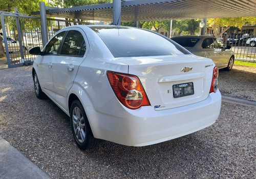 Imagen 6 de 15 de Chevrolet Sonic 1.6 Lt M/t 2014