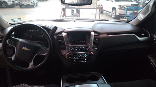 Chevrolet Suburban Ls 2016