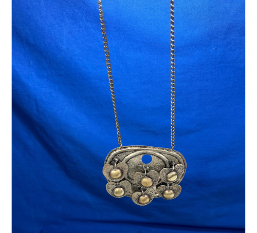 Antiguo Balangandan En Metal (Usado)