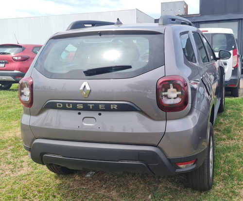 Imagen 5 de 8 de Renault Duster 1.6 Zen Stock Car One