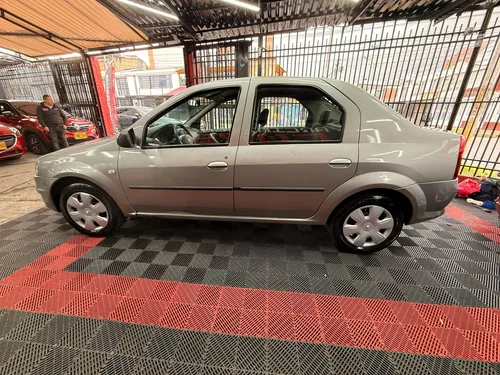 Renault Logan 1.6 Expression