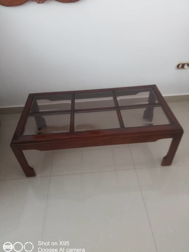 Imagen 2 de 3 de Mesa De Centro En Madera Y Vidrio Biselado