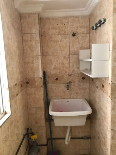 Imagem 13 de 26 de Apartamento Padrão Para Venda No Bairro Santa Terezinha, 2 Dorm, 1 Vagas, 55 M² - 5583