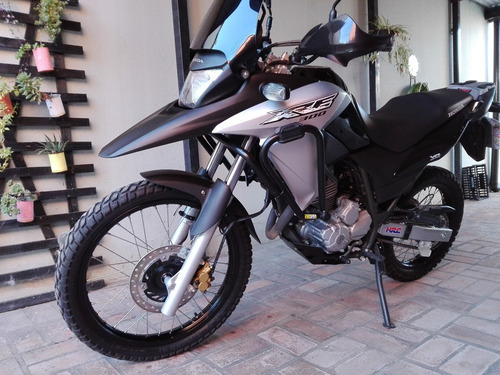 Honda Xre 300