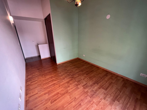 Hermoso Ph 2 Amb. En Duplex Al Frente Con 2 Balcones
