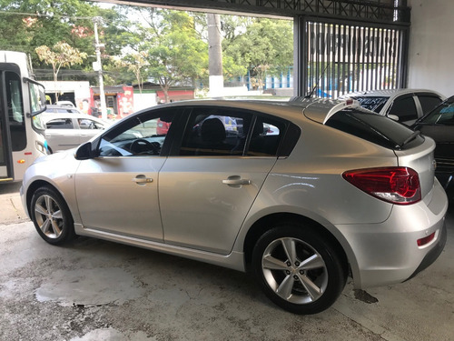 Imagem 3 de 10 de Chevrolet Cruze Lt