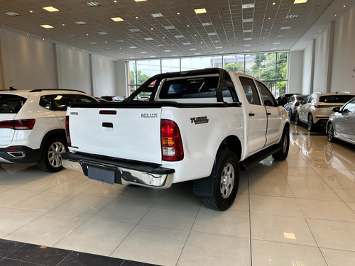 Toyota Hilux Pick-up 2.5 Dx Pack Cab Doble 4x2