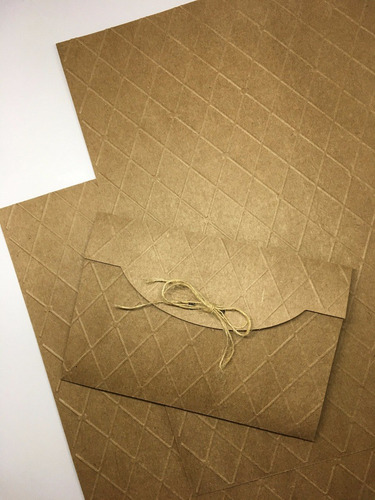 Imagem 5 de 5 de 25 Uni Papel Kraft A4 180g Losango Relevo Convite Rústico Gr