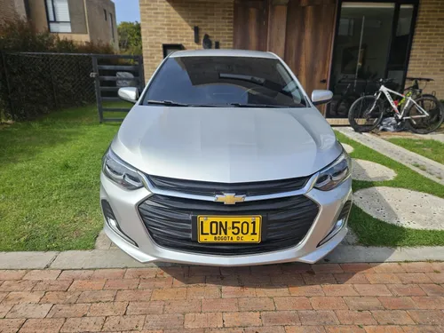 Chevrolet Onix 1.0T Premier Sedan At