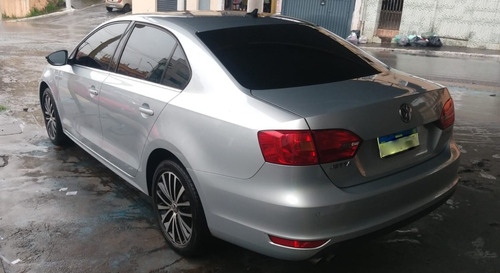 Volkswagen Jetta 2.0 Tsi Highline 4p