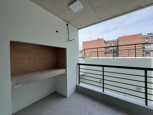 Venta Apartamento 1 Dormitorio Con Parrillero Rentado Centro