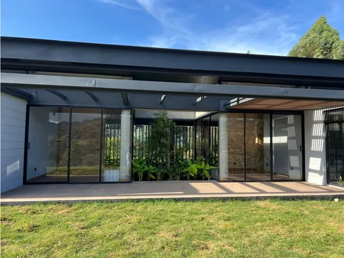 Corredor Don Diego Llanogrande Venta De Espectacular Casa