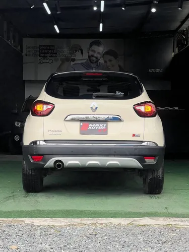 Renault Captur 2.0 Intens Automática