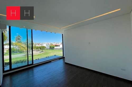 Casa En Venta En Lomas De Angelópolis I