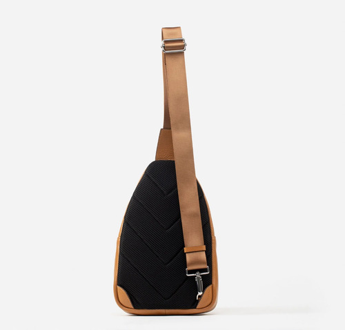 Imagen 2 de 4 de Chest Bag Accesorio De Cuero Funcional Y Ligero Handsfree