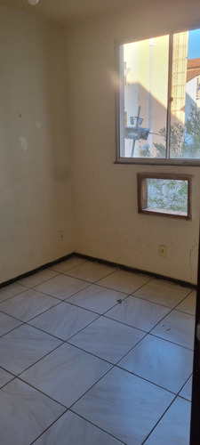 Vendo Apartamentos 2° Andar, 2 Quartos, Sala, Cozinha E Banh