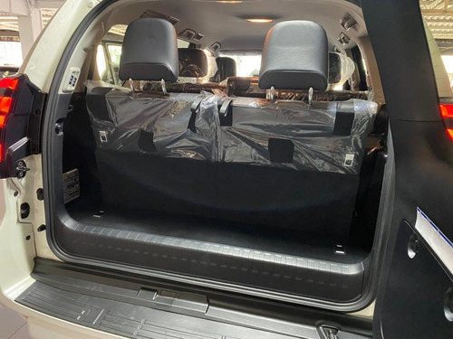 Imagen 4 de 10 de Toyota Prado
