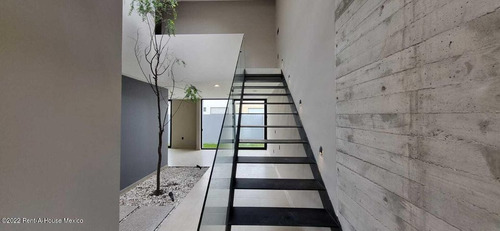 Imagen 23 de 30 de Casa De 4 Recamaras En Venta En Altozano, Querétaro!