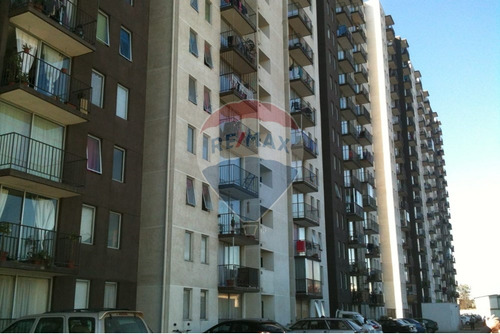 Acogedor Depa En El Bosque Con Terraza & Piscina