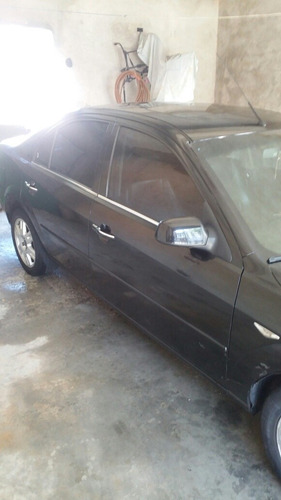 Ford Mondeo 2004 2.0 Ghia 4p
