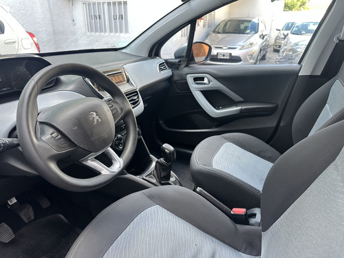 Peugeot 208 1.5 Active