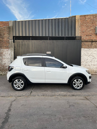 Renault Sandero Stepway 1.6 Privilege 105cv